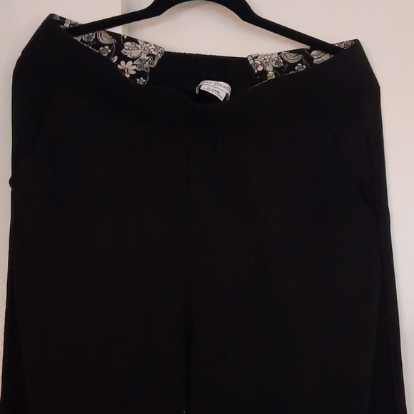 Pants - Picture 2 of 3